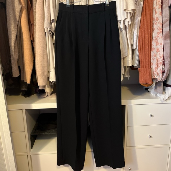 Aritzia Pants - Wilfred Effortless Pants